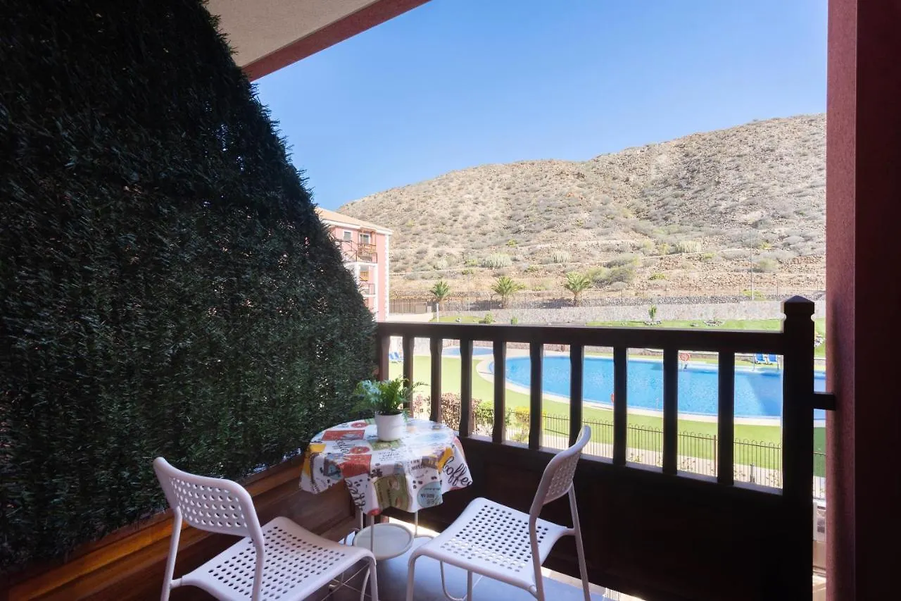 Palm Mar Pool View Apartment  פאלם-מאר