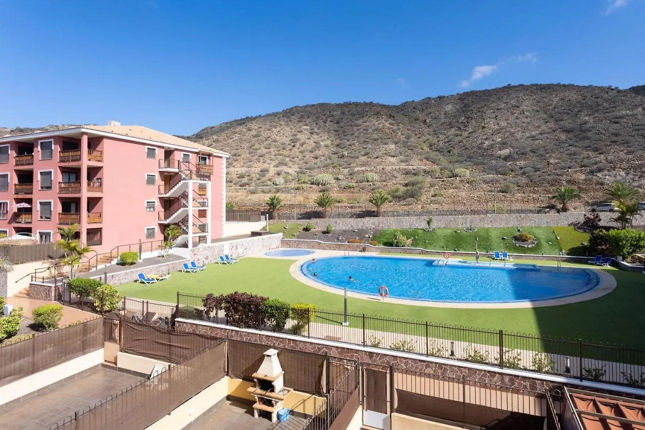 Palm Mar Pool View Apartment פאלם-מאר